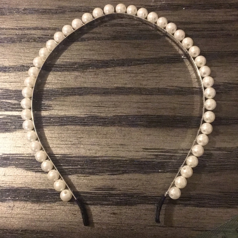 Pearl head band  Accessory